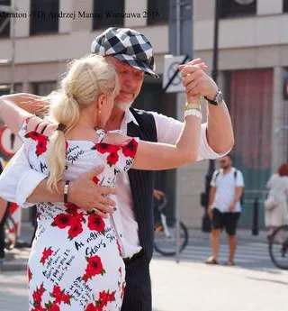 Flash mob na Placu Zamkowym w Warszawie